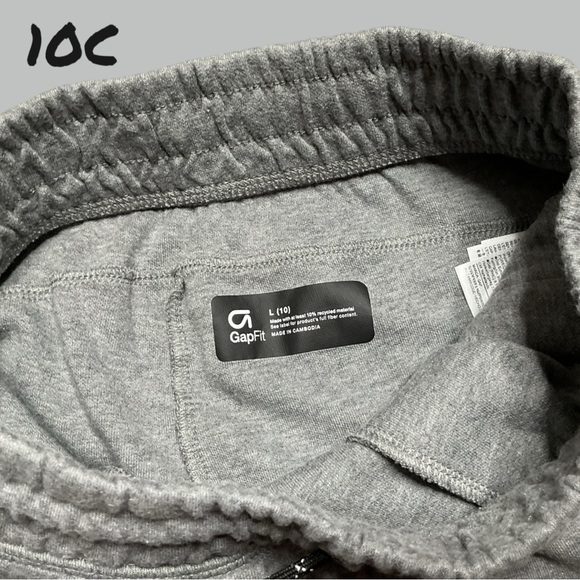 Gap fit draw string shorts - Picture 10 of 14